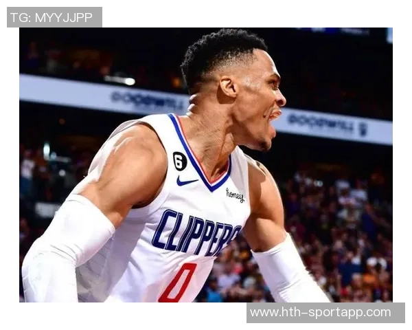 张佳玮分析卢指导全锋空间阵快船应为小卡引入年轻球员提升竞争力