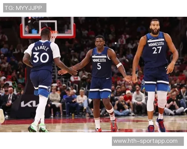 兰德尔全能表现助力球队16分9板6助攻三分球命中率高达375